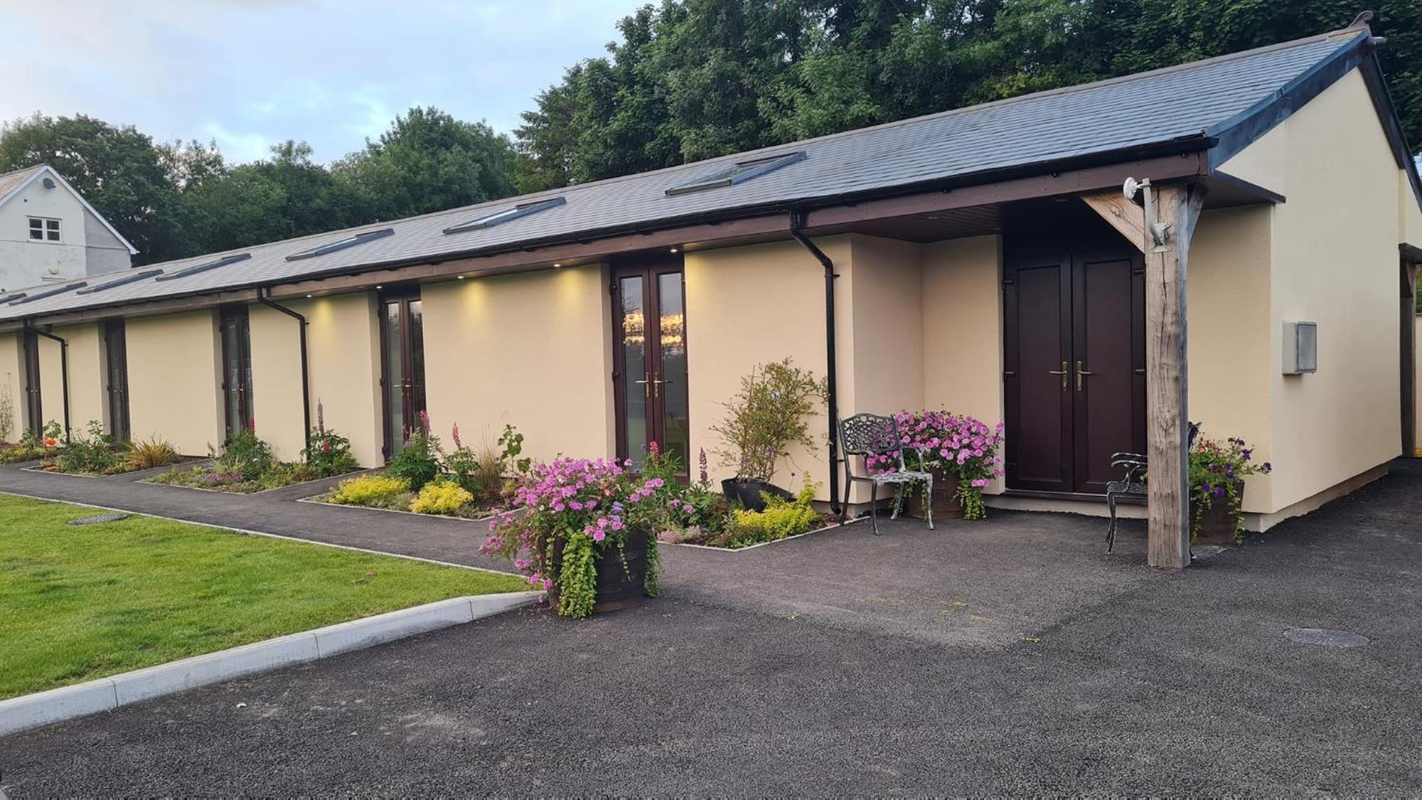 The Old Mountain Stables Caerllwyn Ganol Farm Apartment Newport  Exterior photo